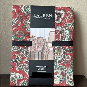Ralph Lauren Poinsettia Paisely  Christmas Holiday Tablecloth 70” Round